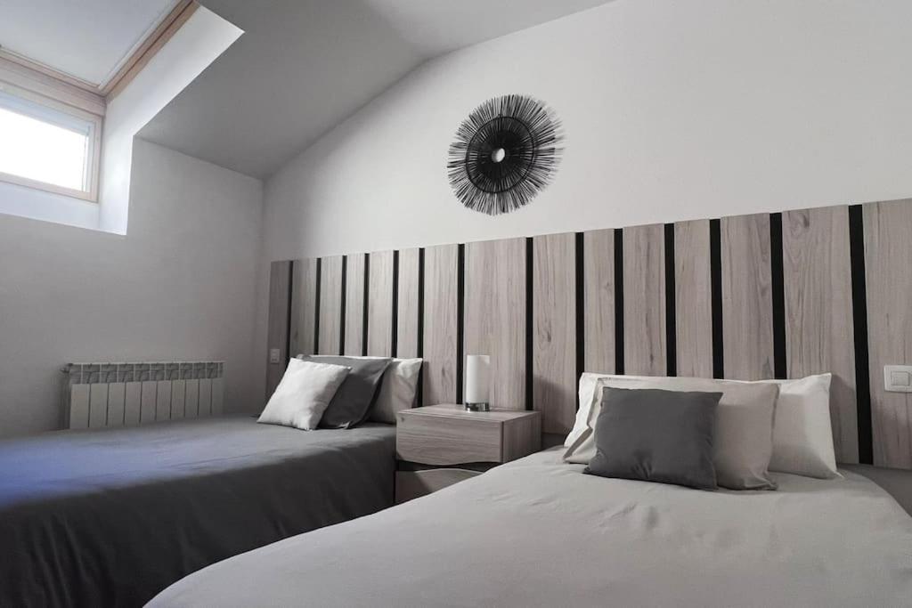 Appartement Atico Con Terrazas, Garaje Y Ascensor En El Casco Antiguo à Huesca Extérieur photo